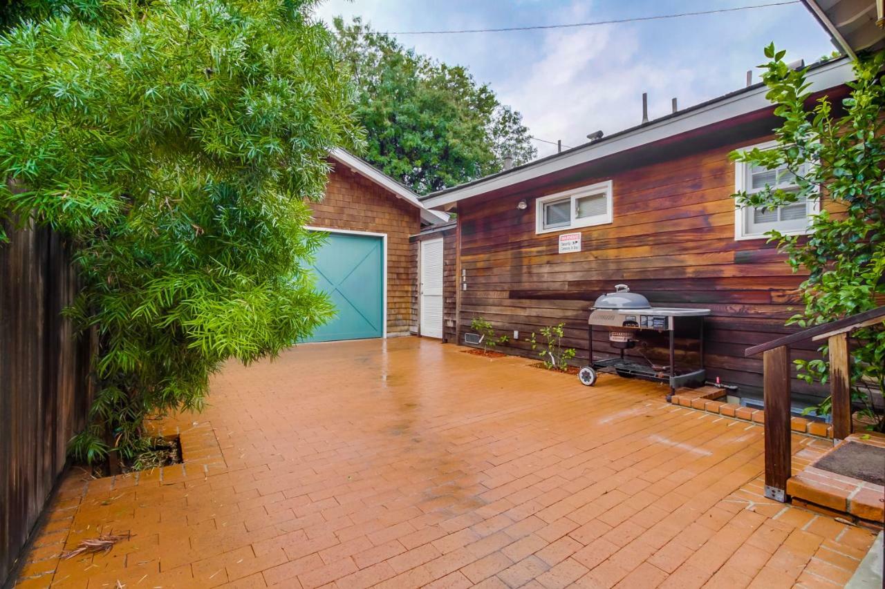 A Touch Of Cape Cod In West Hollywood Villa Los Angeles Exterior foto